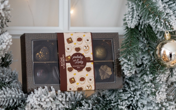 Nkdo to rd hok - tmav bonbonira 10 ks