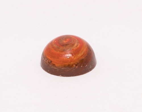 Pralinka sko�icov� n�pl� v ml��n� �okol�d�