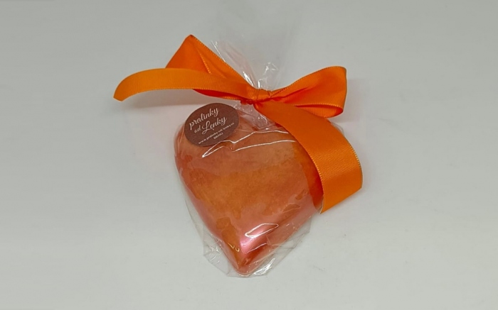 Pln�n� �okol�dov� srdce - ovocn� karamel v b�l� �okol�d�