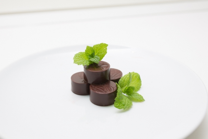 Pralinka peprmintov� n�pl� v ho�k� �okol�d�